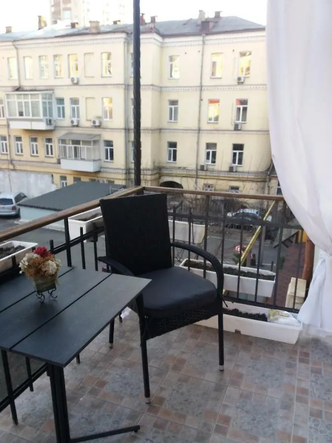 Apartment U Lidii In Center Of Kiev Near Railways Station